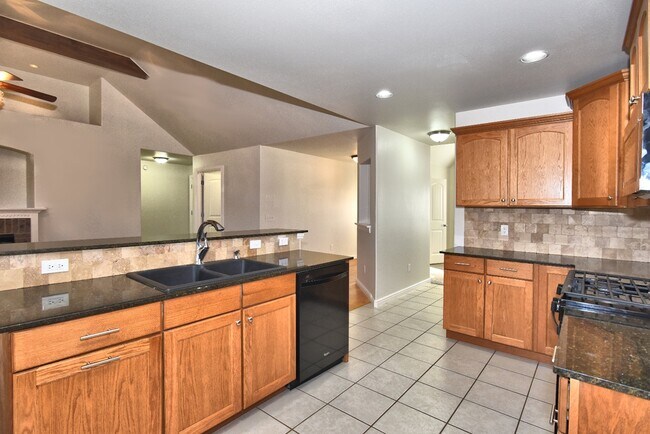 Building Photo - 18509 E 46th St