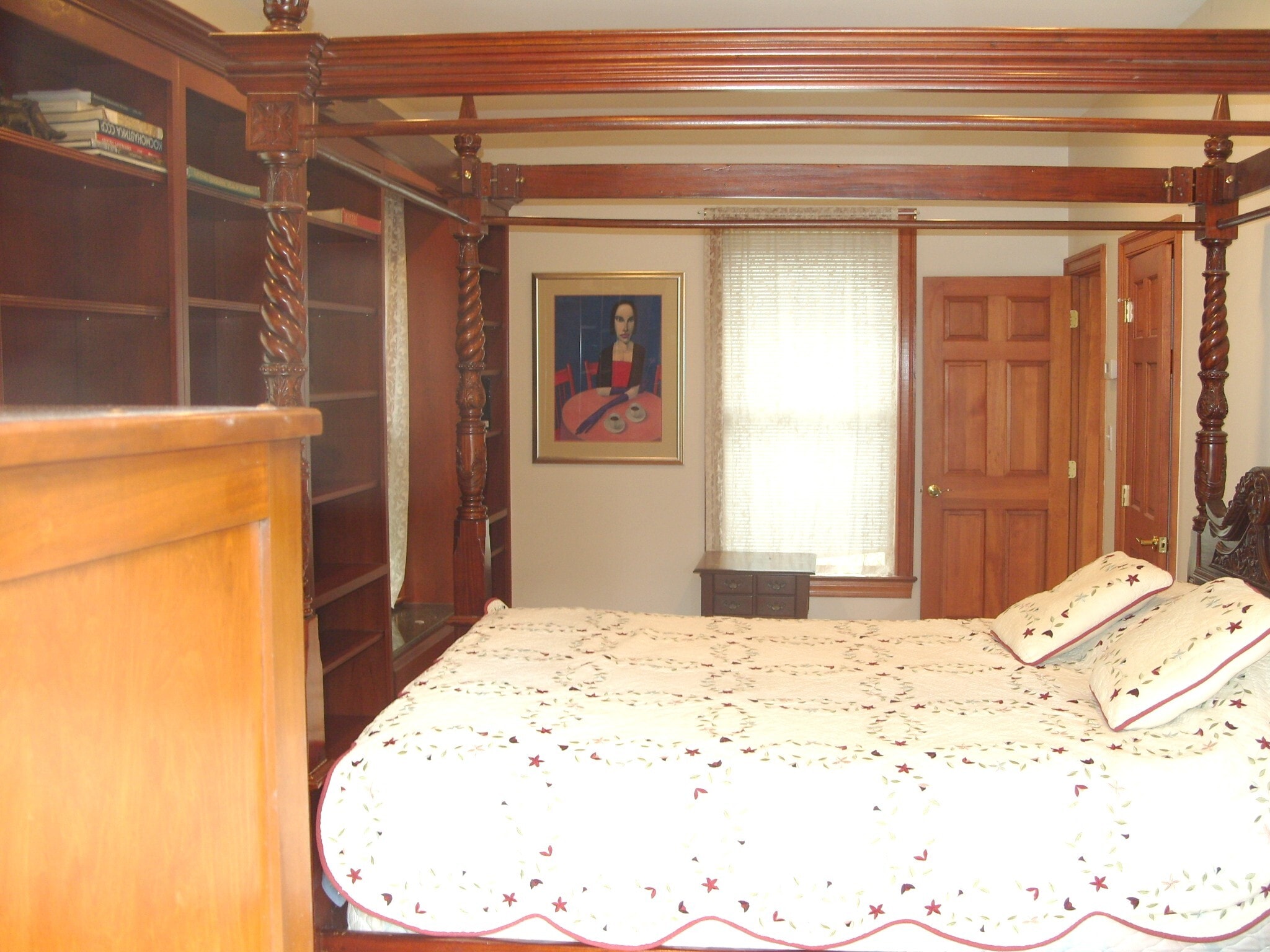 Building Photo - 324 Little Falls St