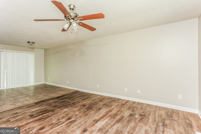 Building Photo - 7220 Woodcreek Way