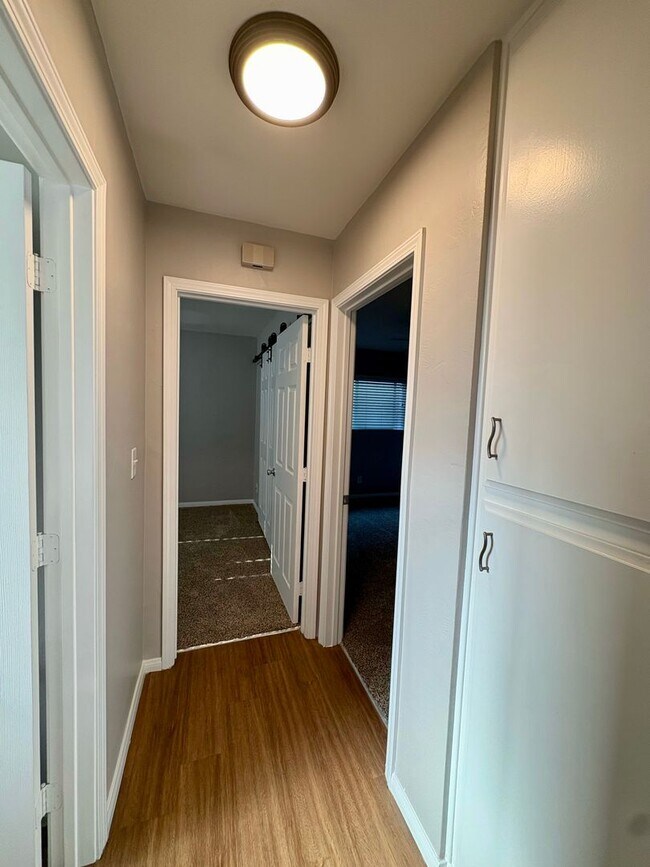 Building Photo - First's Month's Rent FREE with signed 6 or...