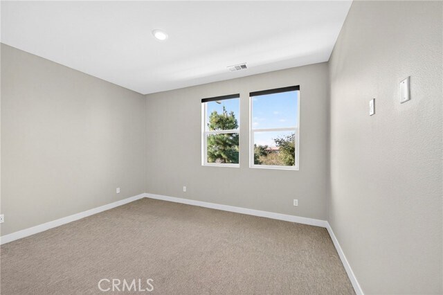 Building Photo - 346 Chorus