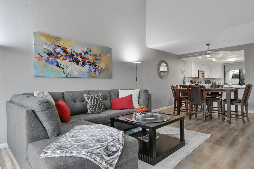 Building Photo - 77 Marbella Dr