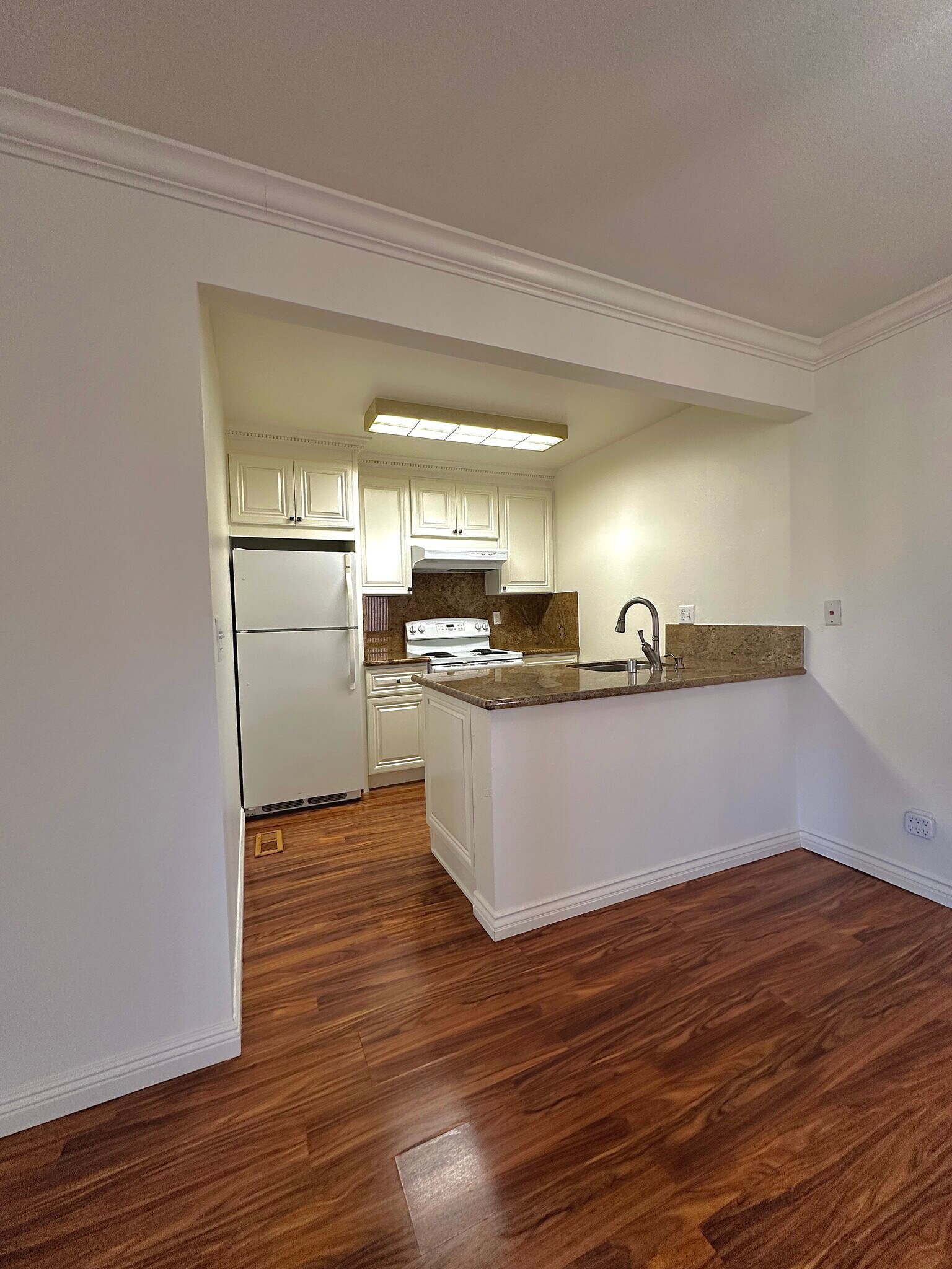 Kitchen - 5460 Concord Blvd