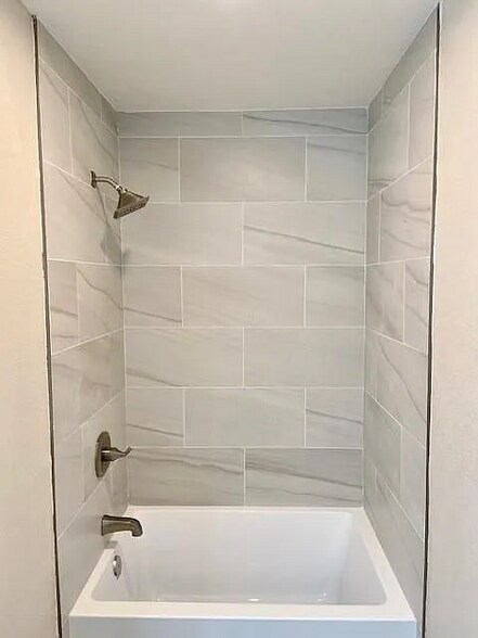 Building Photo - 1251 W Mc Kinley Ave