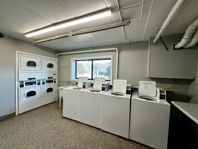 Building Photo - 264 E Bailey Rd