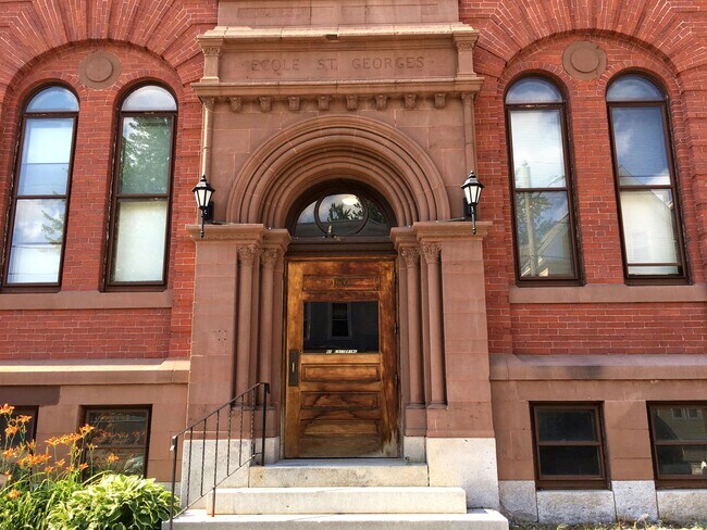 Building Photo - 124 Orange St
