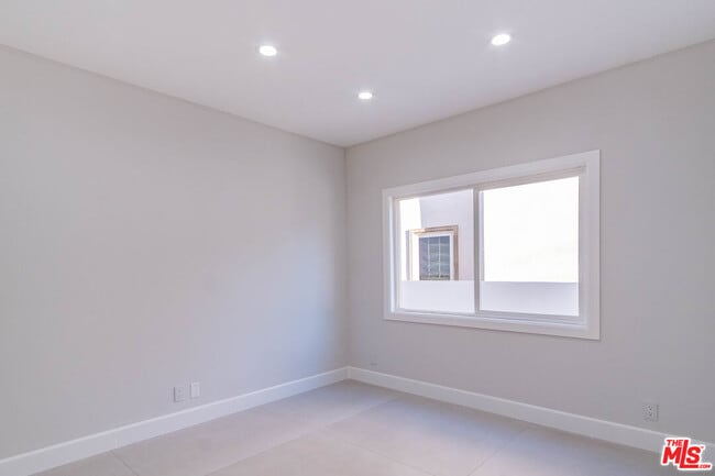 Building Photo - 12156 Leven Ln