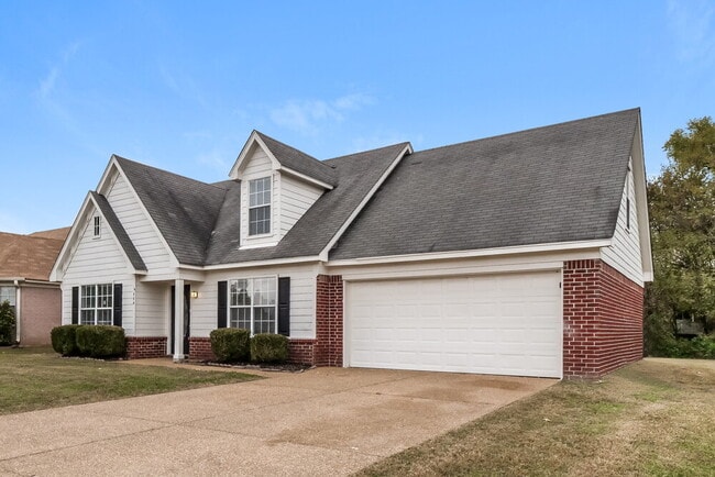 Building Photo - 4444 Shadow Ridge Dr