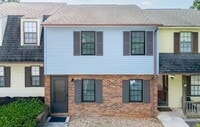 Building Photo - 3 Bedroom || 2.5 Bathroom - Townhome