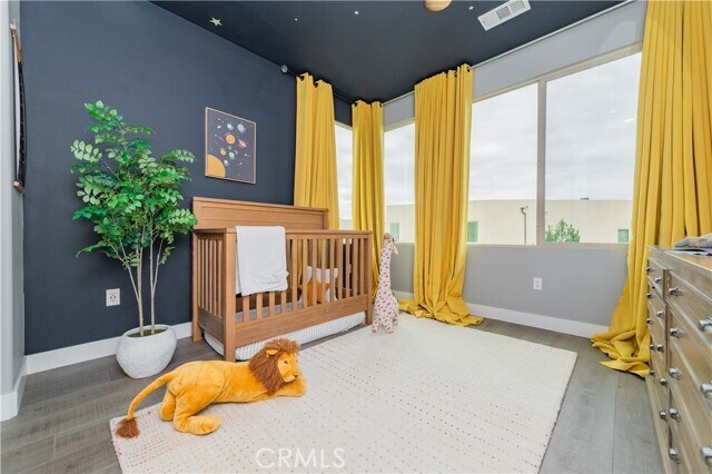 Building Photo - 111 Bosque