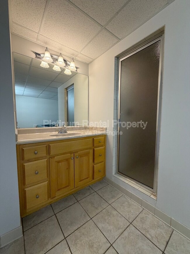 Building Photo - 3440 Alexander Cir