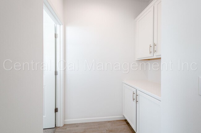 Building Photo - 4 Bedroom/2 Bath Home with Paid Solar - $2995 Per Month!