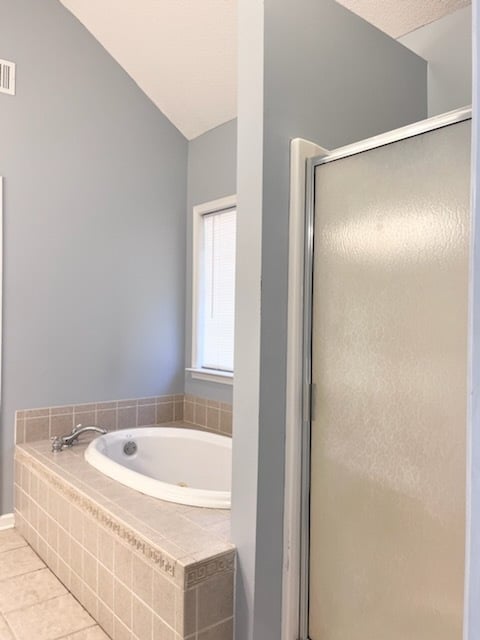 Building Photo - 1617 Hardwick Dr