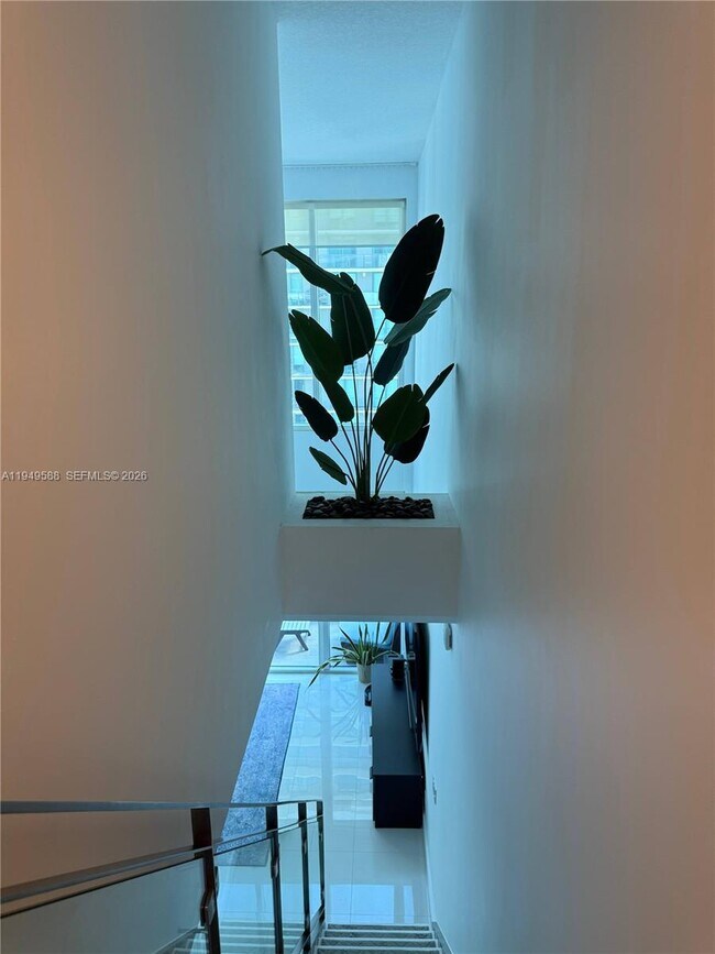 Building Photo - 60 SW 13th St