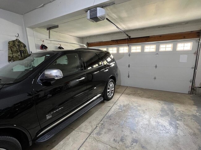 Building Photo - 2125 Scottingham Dr