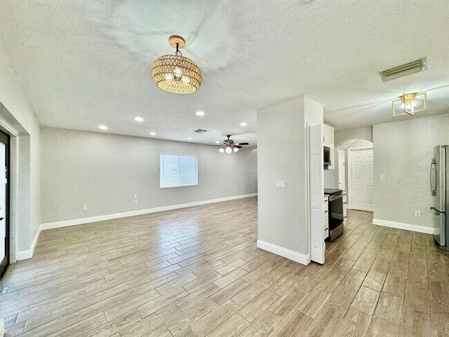 Building Photo - 13014 Fennway Ridge Dr