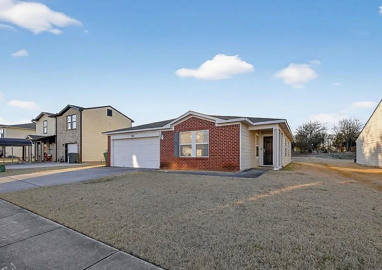 Building Photo - 306 Kenneth Blvd NW