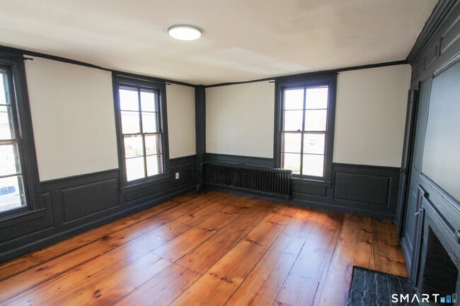 Building Photo - 883 Worthington Ridge