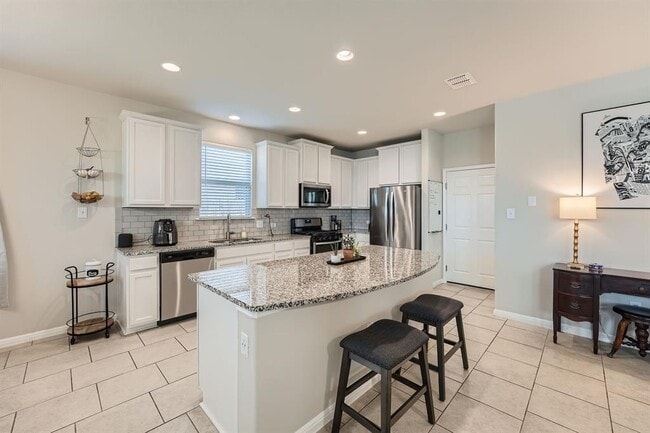 Building Photo - 1205 Falconer Wy