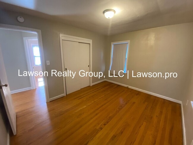 Building Photo - Cozy Raleigh Court Ranch with Partially Finished Basement