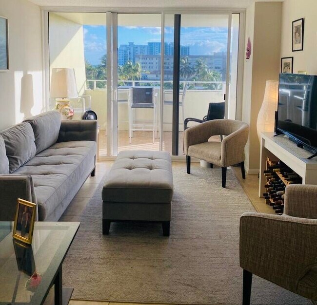 Building Photo - 111 Briny Ave