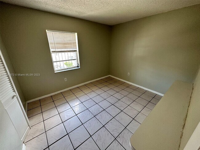 Building Photo - 4050 NW 135th St
