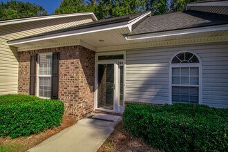 Building Photo - Henderson Townhomes