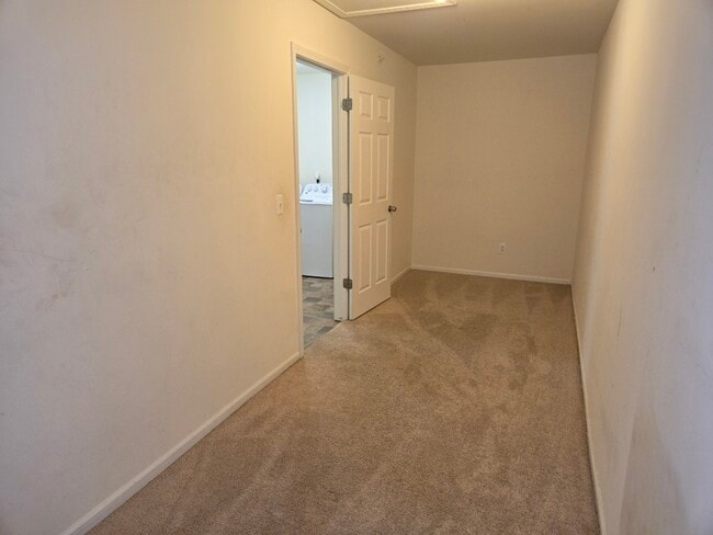 Building Photo - 14382 Shadywood Dr