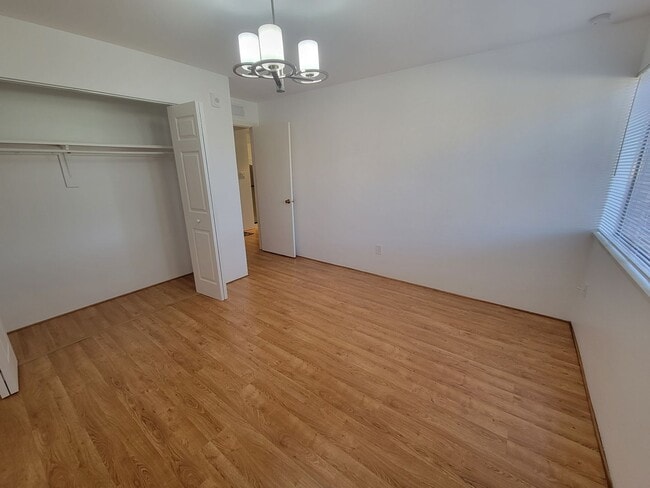 Building Photo - Newly Remodeled 1bed/1bath condo in Stonegate Community in Gunbarrel