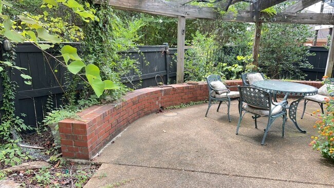 Building Photo - 274 Logan Lee Loop