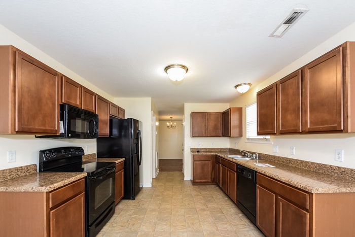 Building Photo - 554 Buckhaven Way