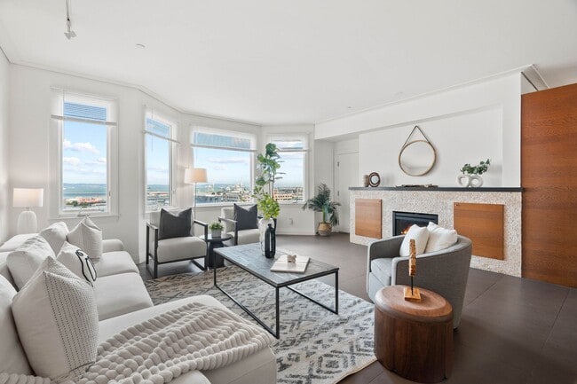 Building Photo - 1055 Mississippi St