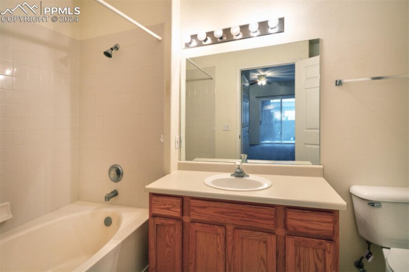 Building Photo - 3830 Strawberry Field Grove