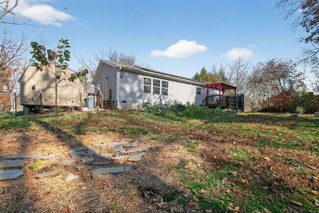 Building Photo - 318 Souther Rd