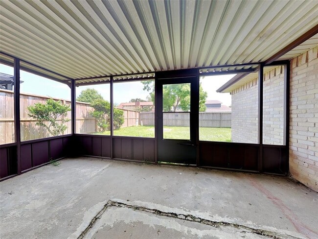 Building Photo - 6639 Maczali Dr