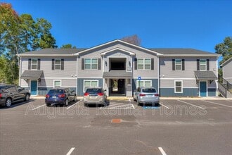 Building Photo - 2509 Otter Run