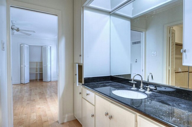 Building Photo - 5407 John Dreaper Dr