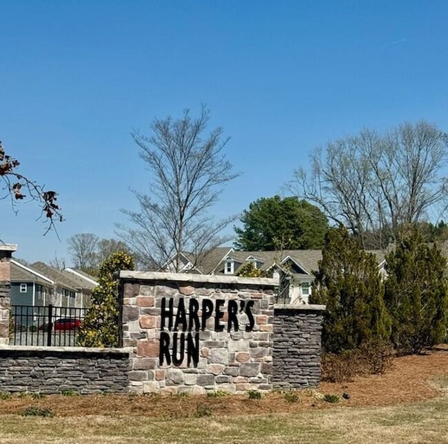 Building Photo - 206 Harpers Run Ln