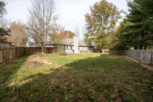 Building Photo - Great Single Family Home in the Highlands!