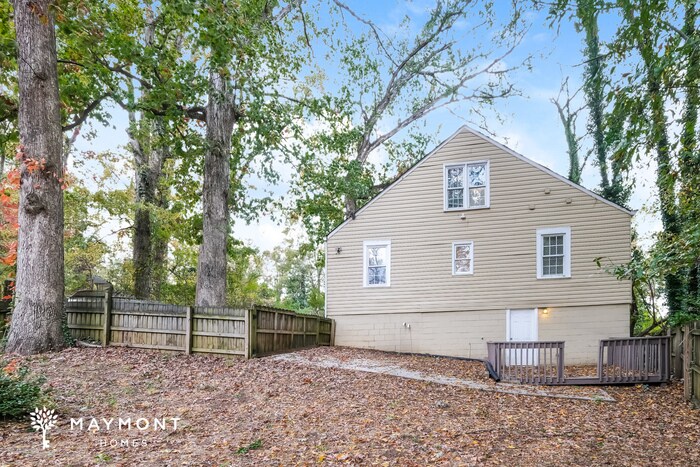 Building Photo - 1371 Fulton Ave