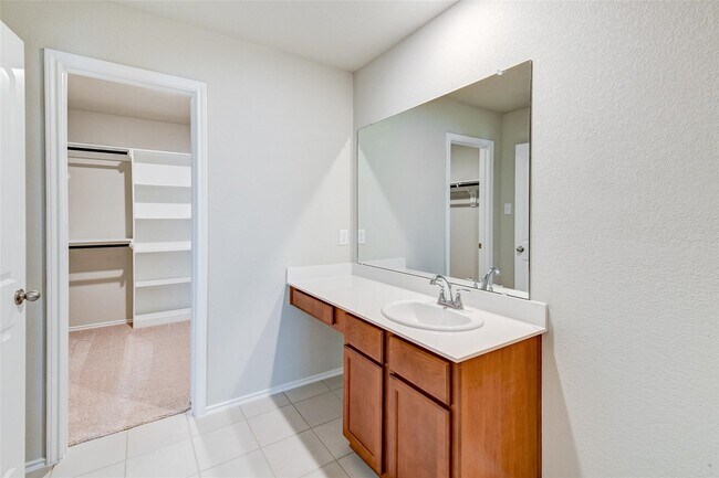 Building Photo - 11938 Amber Oak Wy