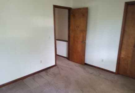 Building Photo - 827 Fisher Dr