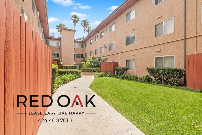 Building Photo - 15005 Sherman Way
