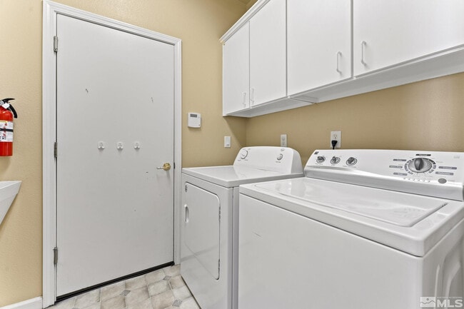 Building Photo - 2931 Blue Grouse Dr