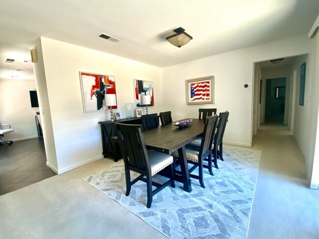 Building Photo - San Ramon Cozy Single Story 3 Bed / 2 Bath...