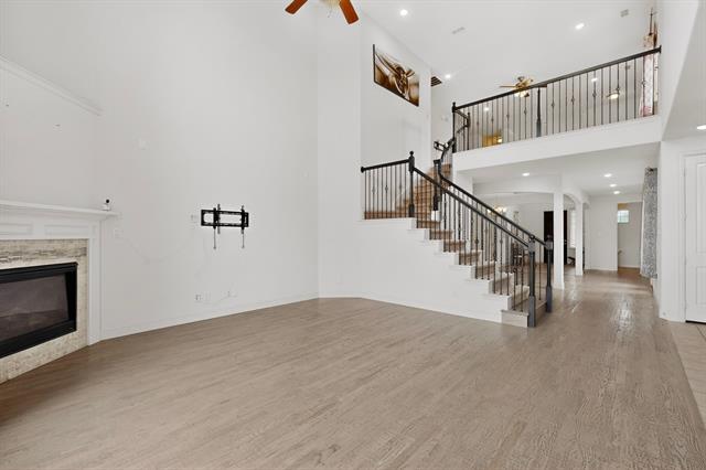 Building Photo - 151 Darian Dr