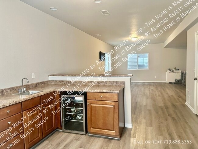 Building Photo - 3755 Reindeer Cir