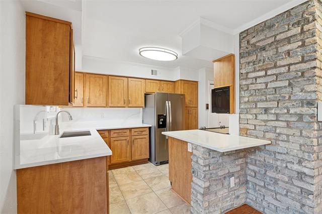 Building Photo - 4402 Buena Vista St