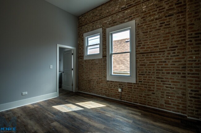 Building Photo - 1758 W. 21st Pl. / 2115 S. Wood St.
