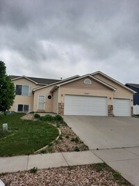 Building Photo - 4 BED | 3 BATH | 3 CAR GARAGE | SUMMERSET